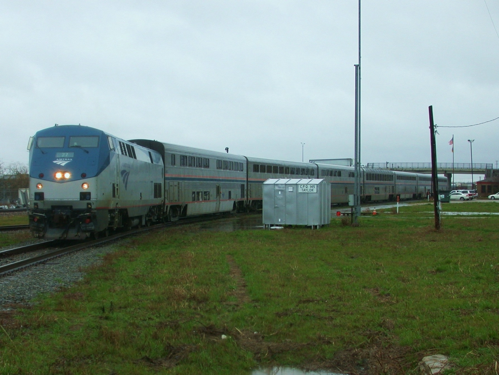 AMTK 77  29Jan2010  NB Train 22 (Texas Eagle) out of the Station  